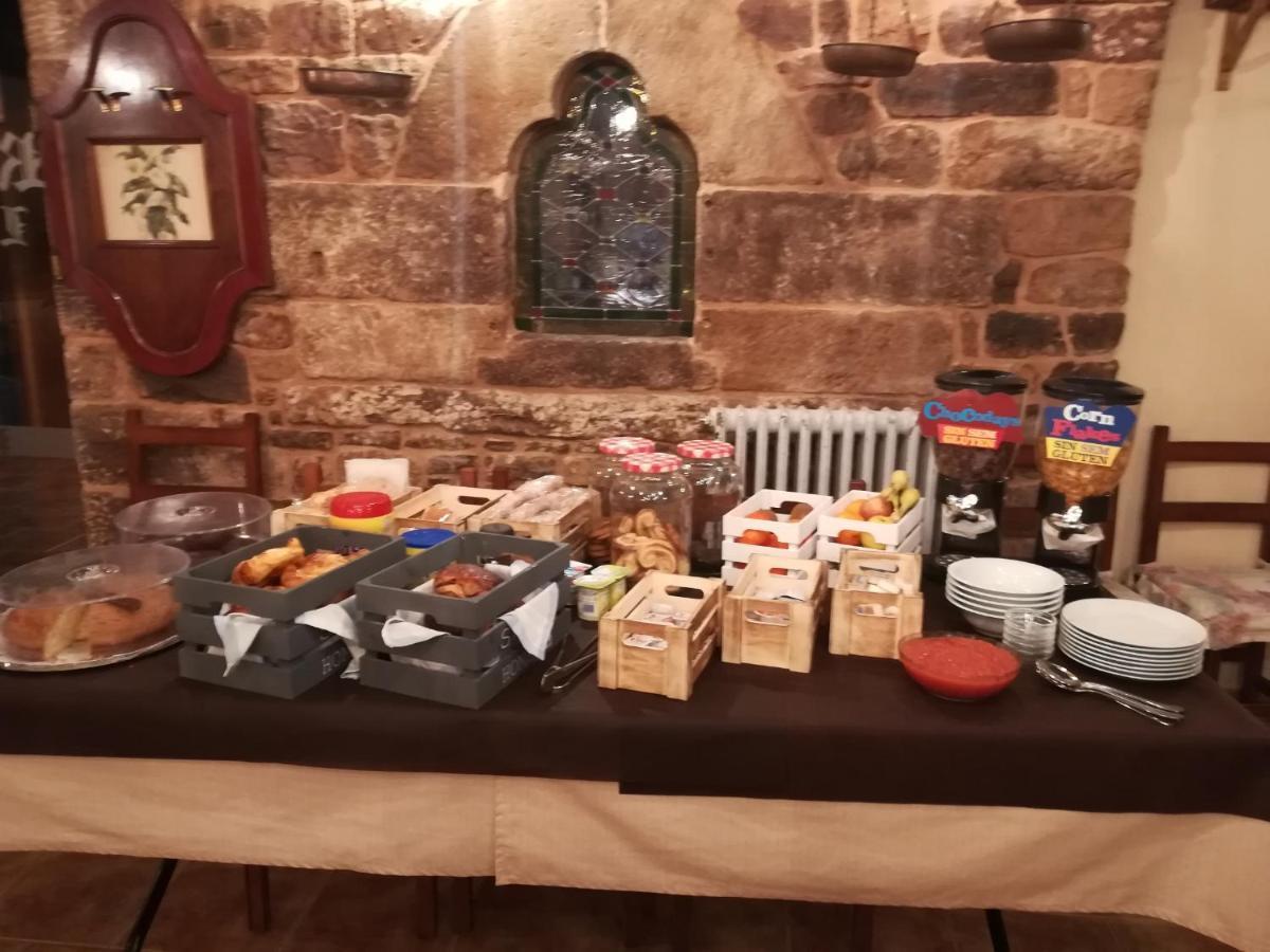 Posada Ormas Luaran gambar